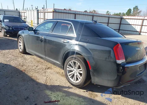 2015 Chrysler 300C z USA, uszkodzony, nr VIN 2C3CCAEG3FH791844